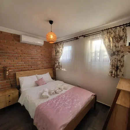 Adayel Bagevi & Butik Bozcaada