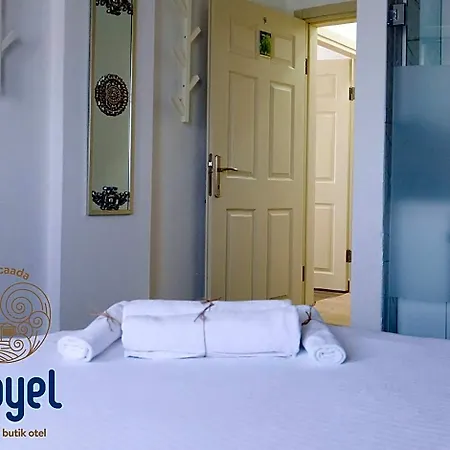מלון Adayel Bagevi & Butik בוזקאדה